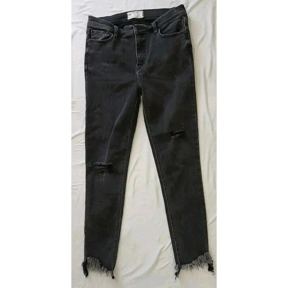 Free People Skinny Ankle Black Distressed Ripped Jeans 61855-16515125 Size W28 - Picture 2 of 7